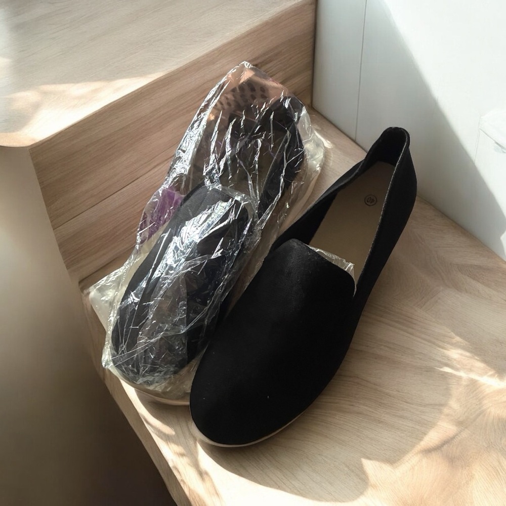 NWT Black Slip-On Espadrille Loafer Shoes Size 40 (US 8.5) - Picture 3 of 6